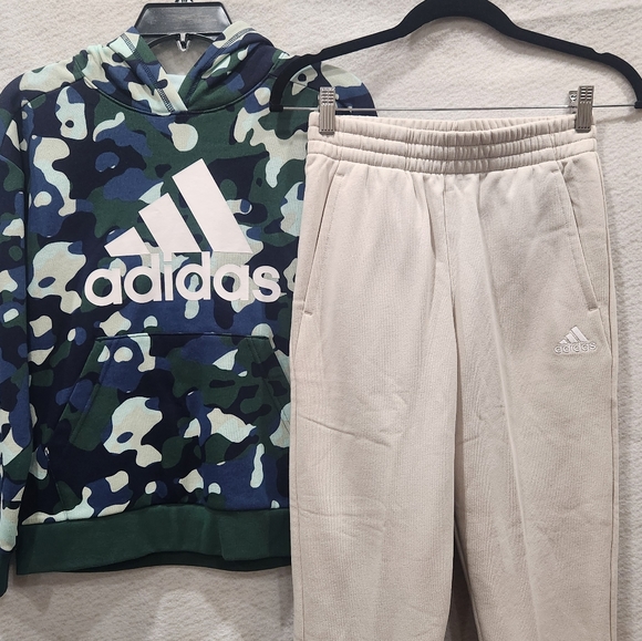 🆕️ Adidas Hoody & Joggers - Picture 6 of 6